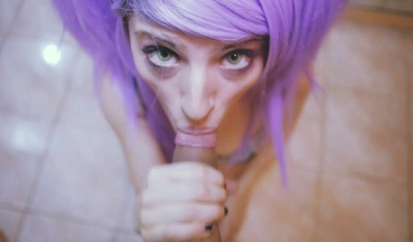 Порно Девка С Фиолетовыми Волосами